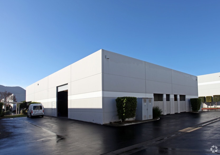 More Photos Of 814 Calle Plano, Camarillo Warehouse For Sale