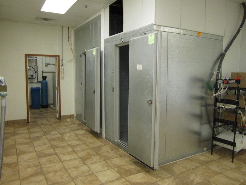 More Photos Of 6511 Ware Rd, Lino Lakes Storefront For Lease