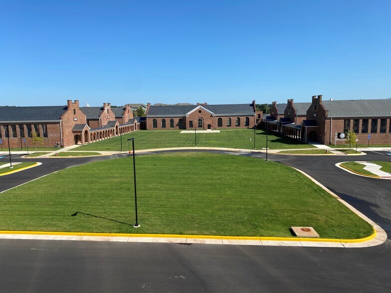 More Photos Of Intersection Of Silverbrook Rd & White Spruce Way, Lorton Supermarket For Lease