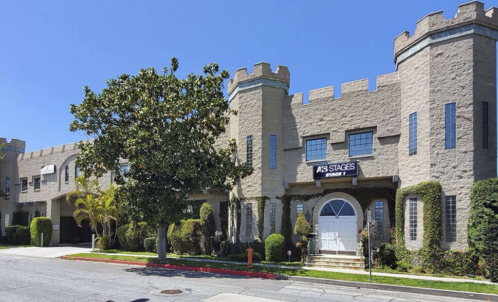 Primary Photo Of 1101-1117 W Isabel St, Burbank Loft Creative Space For Sale