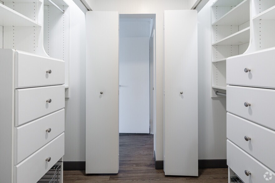 More Photos Of 420 E Ohio St, Chicago Apartments For Sale