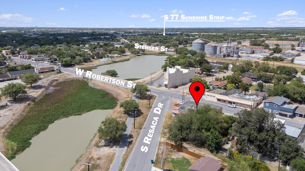 More Photos Of 375 W Robertson St, San Benito Light Manufacturing For Sale