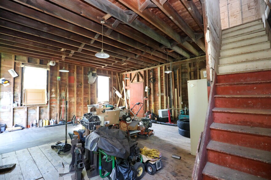 More Photos Of 12 Lounsbury Ct, Kingston Light Manufacturing For Lease