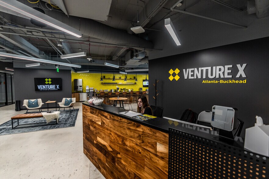 More Photos Of 3333 Peachtree Rd Ne, Atlanta Office For Lease