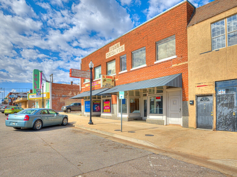 More Photos Of 217-219 SW 25th St, Oklahoma City Storefront Retail Residential For Sale