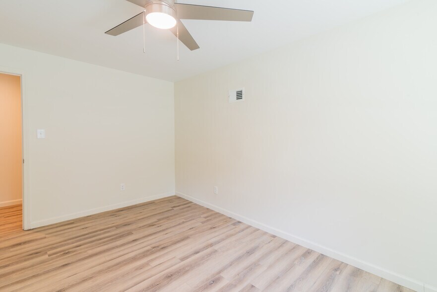 More Photos Of 506 E Marion St, Shelby Apartments For Sale