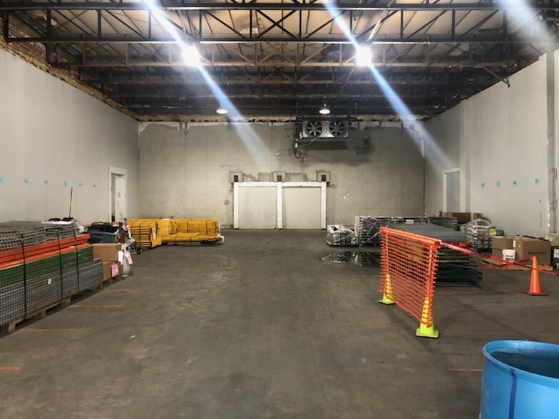 More Photos Of 1429 W 16th St, Jacksonville Warehouse For Sale