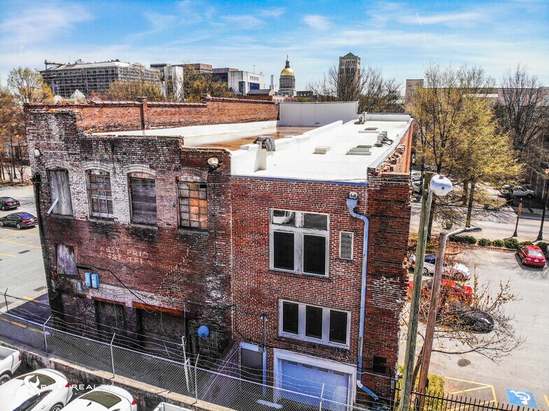 More Photos Of 165 Peachtree St SW, Atlanta Storefront Retail Office For Sale