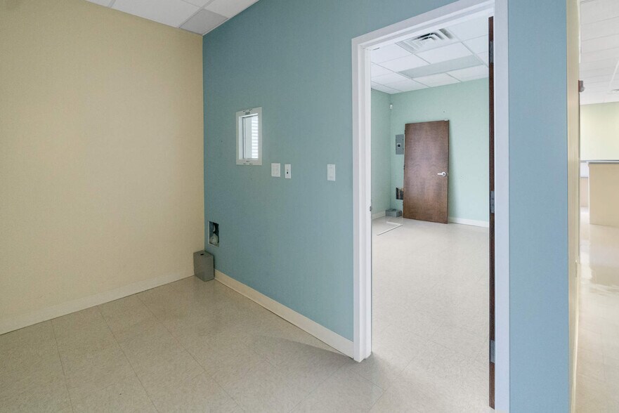 More Photos Of 271 Route 25A, Wading River Medical For Lease