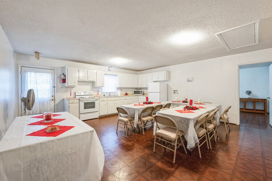 More Photos Of 1040 US-13, Windsor Religious Facility For Sale