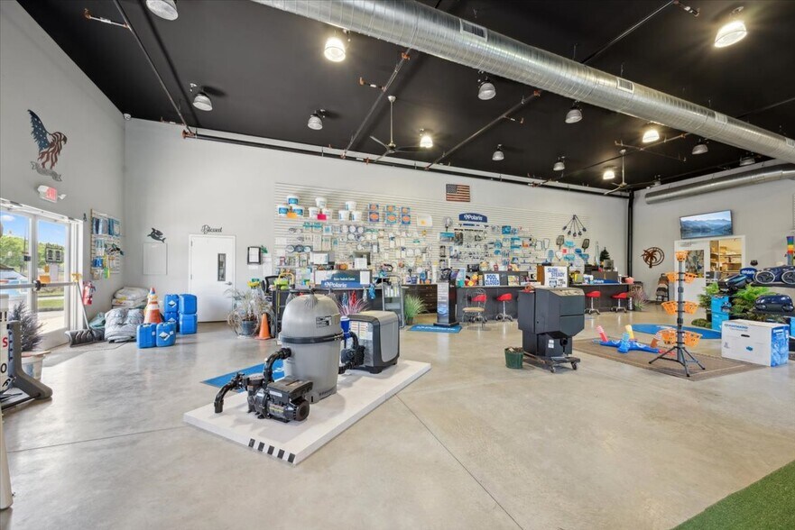 More Photos Of 22 Royal Rd, Flemington Industrial For Sale