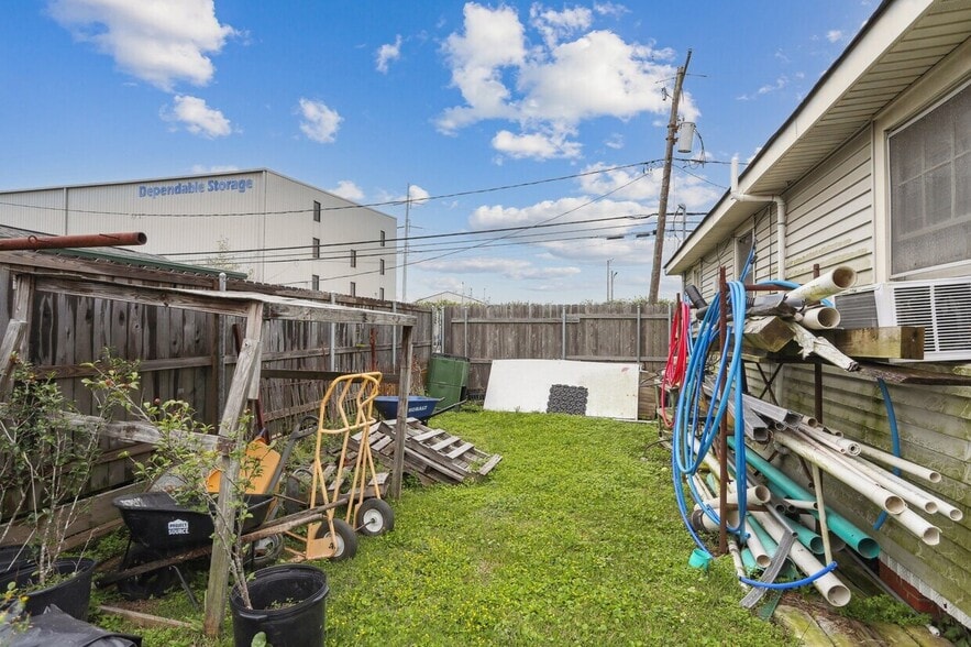 More Photos Of 406 Iris Ave, New Orleans Land For Lease