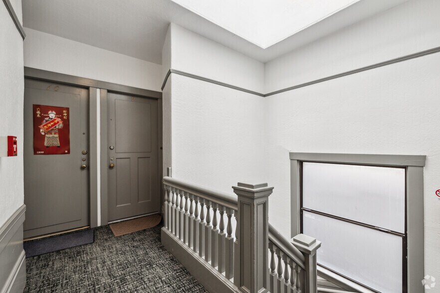 More Photos Of 449 & 451 9th St, San Francisco Apartments For Sale