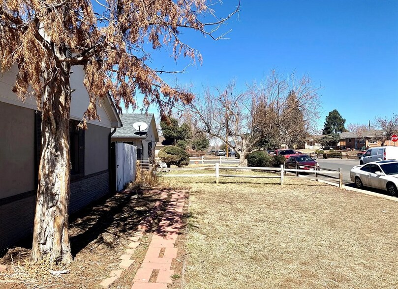 More Photos Of 1143 Akron St, Aurora Apartments For Sale