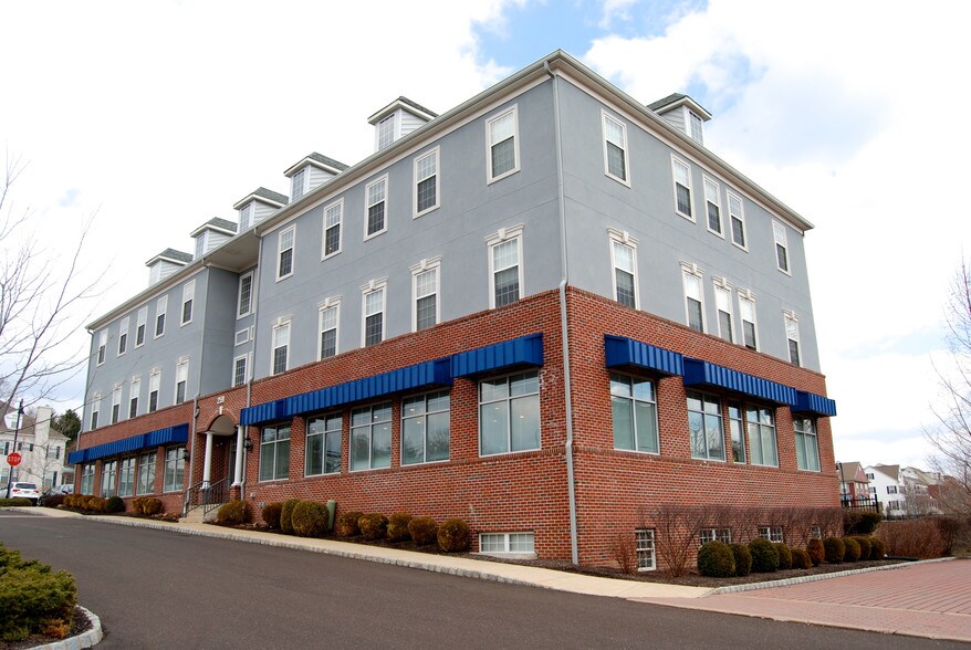 More Photos Of 259 Veterans Ln, Doylestown Medical For Lease