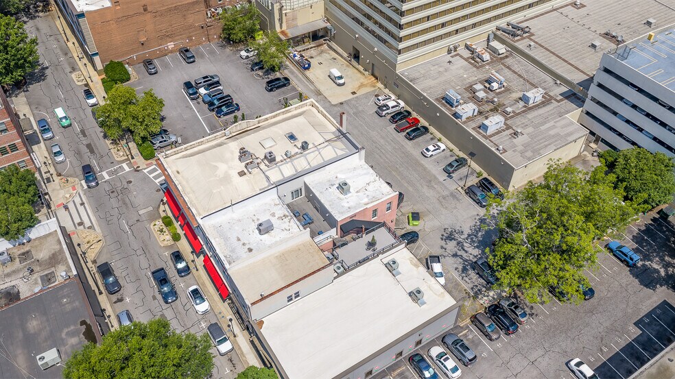 More Photos Of 105 E North St, Greenville Office For Lease