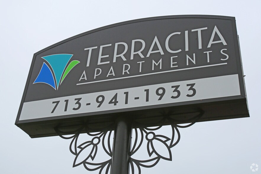 More Photos Of 801 S Allen Genoa Rd, South Houston Apartments For Sale