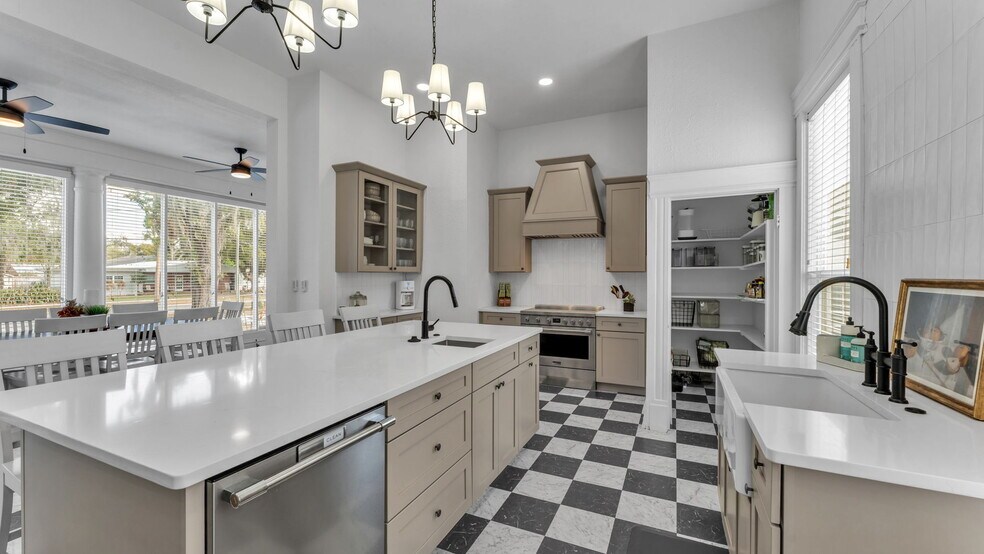 More Photos Of 555 E Stanford St, Bartow Flex For Sale