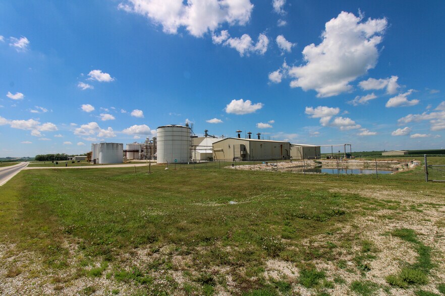 More Photos Of 6059 159th St, Galva Food Processing For Sale