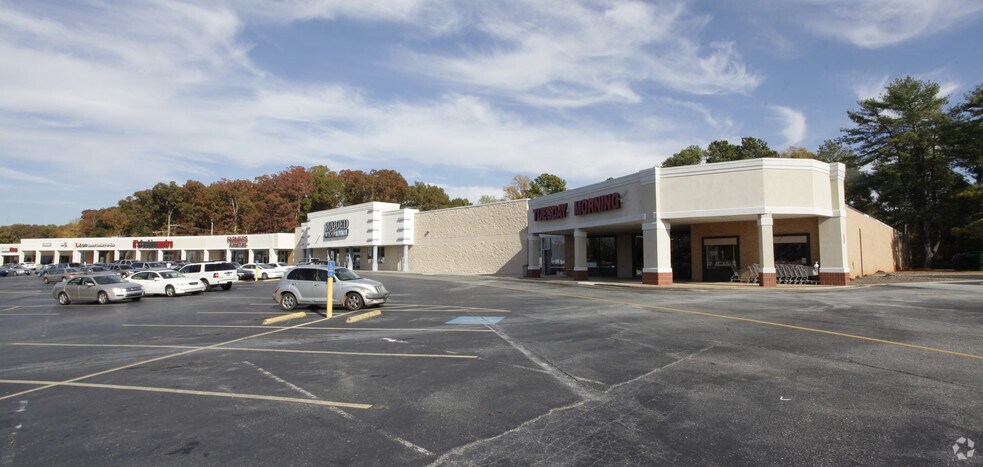 More Photos Of 3100 N Main St, Anderson Unknown For Lease