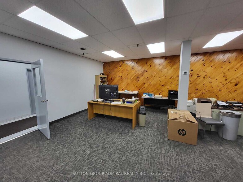 More Photos Of 205-215 Dolomite Dr, Toronto Warehouse For Sale