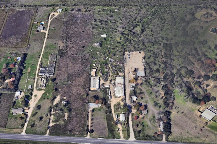 More Photos Of 5075 Highway 21, San Marcos Warehouse For Sale