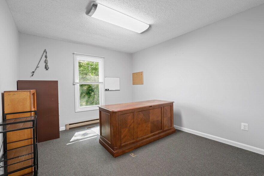 More Photos Of 5755 Courthouse Rd, Spotsylvania Office Residential For Lease