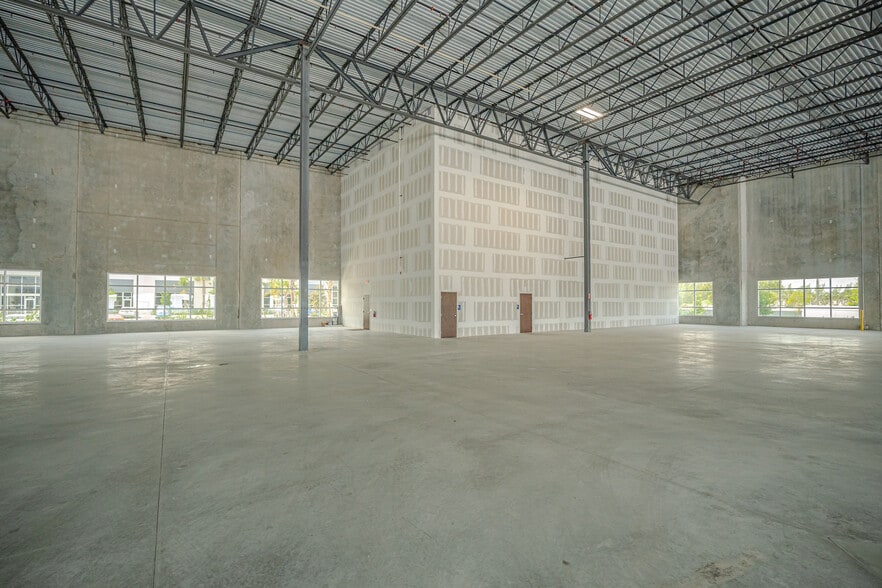 More Photos Of 1620 NW 215th St, Miami Gardens Unknown For Lease