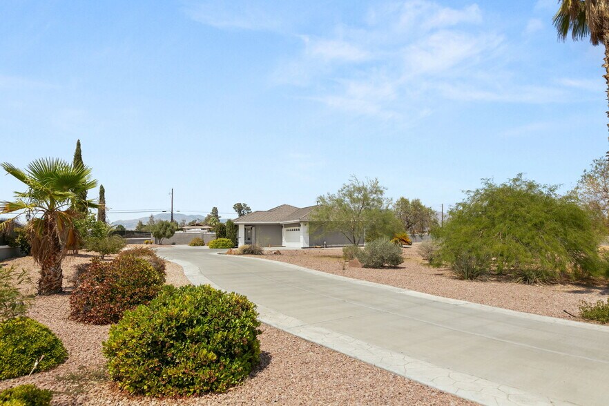 More Photos Of 5930 N El Capitan Way, Las Vegas Assisted Living For Sale