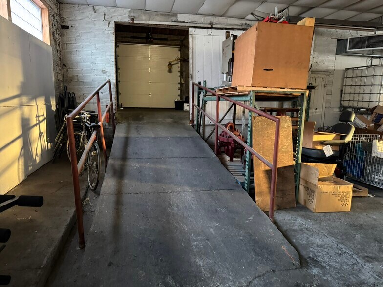 More Photos Of 111 Jones Ave, Monroe Warehouse For Lease