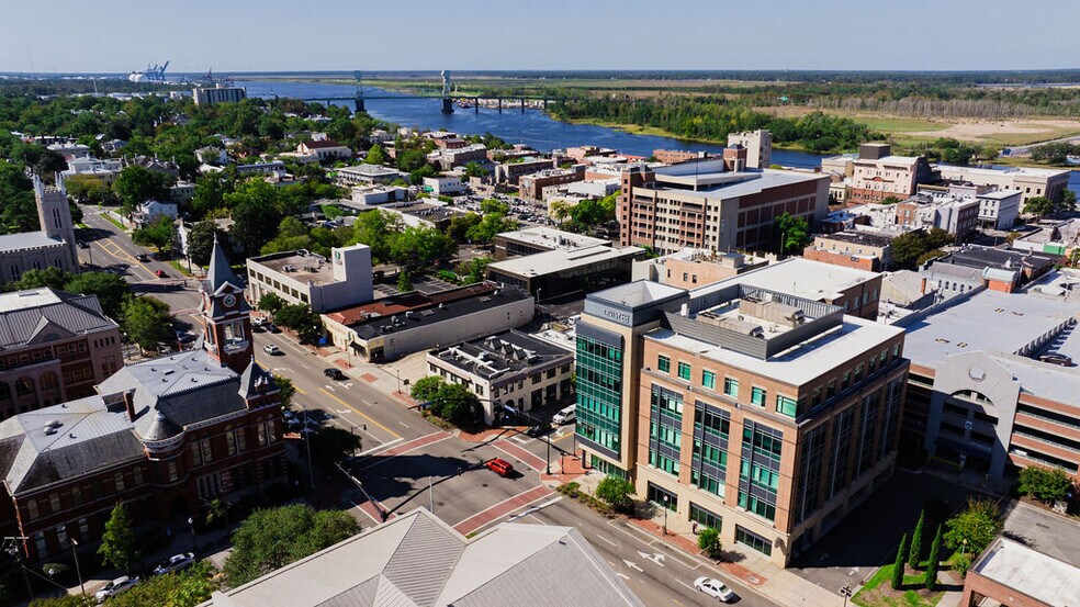 More Photos Of 101 N 3rd St, Wilmington Office For Sale