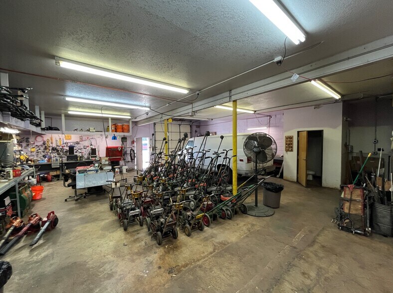 More Photos Of 1901 S Bannock St, Denver Warehouse For Lease