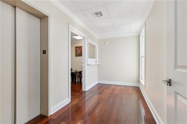 More Photos Of 301-303 S Broad St, New Orleans Office Residential For Sale