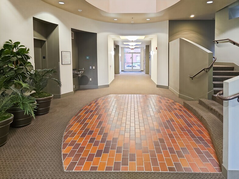 More Photos Of 8215 Sw Tualatin Sherwood Rd, Tualatin Coworking Space