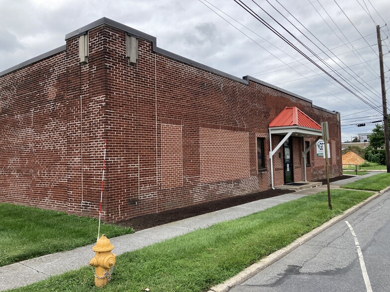 More Photos Of 2151 Greenwood St, Harrisburg Office For Lease