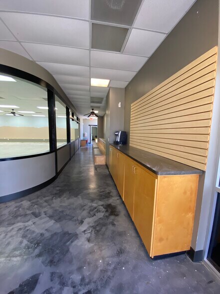 More Photos Of 4420-4422 Highway 22, Mandeville Office For Sale