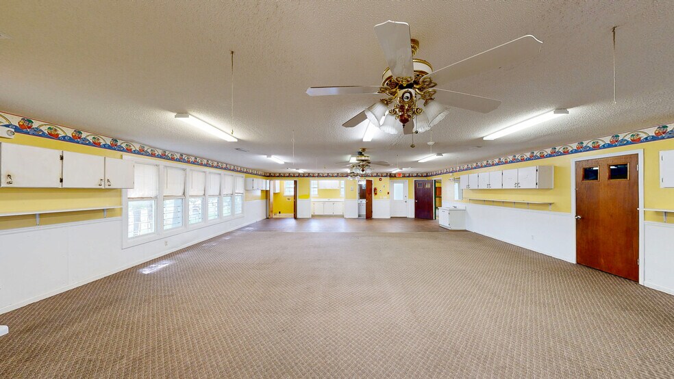 More Photos Of 104 N Herring St, Dothan Office For Sale