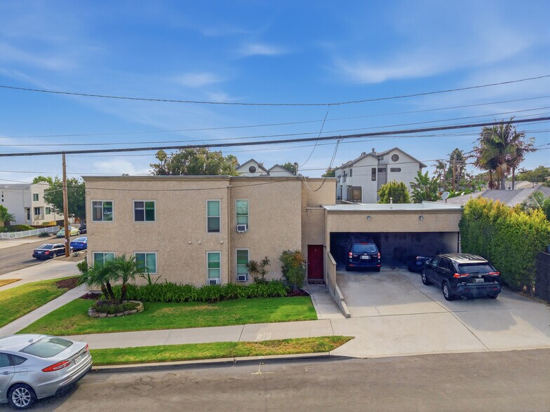 More Photos Of 1676 Chalcedony St, San Diego Apartments For Sale