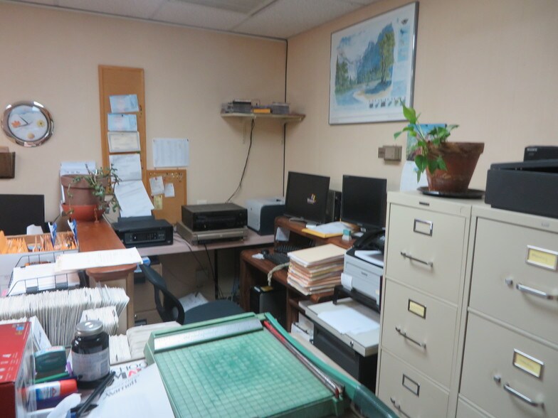 More Photos Of 1130 US Highway 202 S, Raritan Medical For Sale