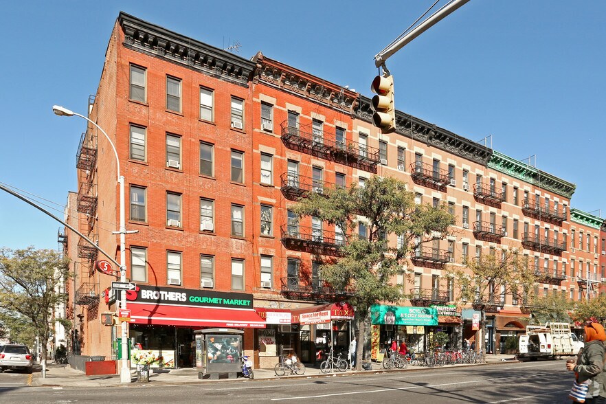 More Photos Of 691 Tenth Ave, New York Apartments For Sale