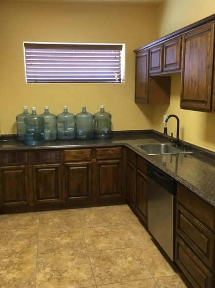 More Photos Of 920 E Main St, Mesa Office For Lease