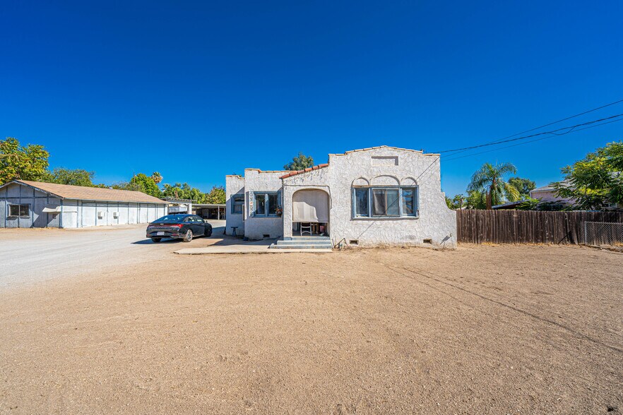 More Photos Of 26380 Green Ave, Hemet Specialty For Sale