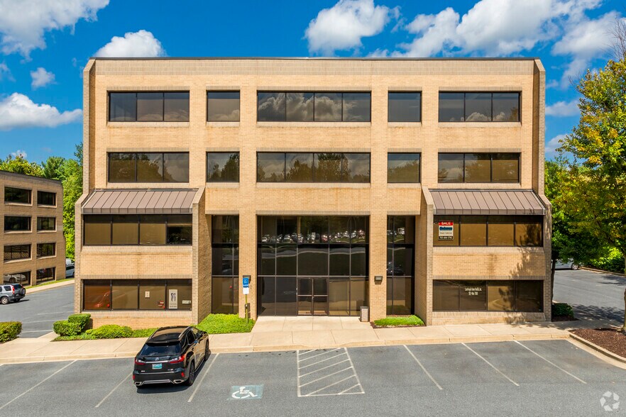 More Photos Of 901 Russell Ave, Gaithersburg Medical For Sale