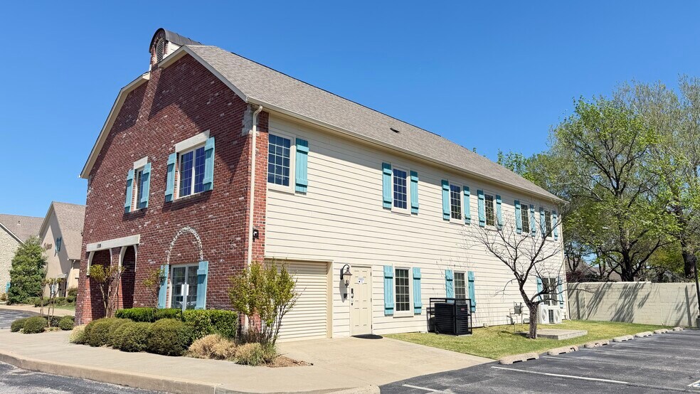 More Photos Of 1330 E 43rd Ct, Tulsa Medical For Lease