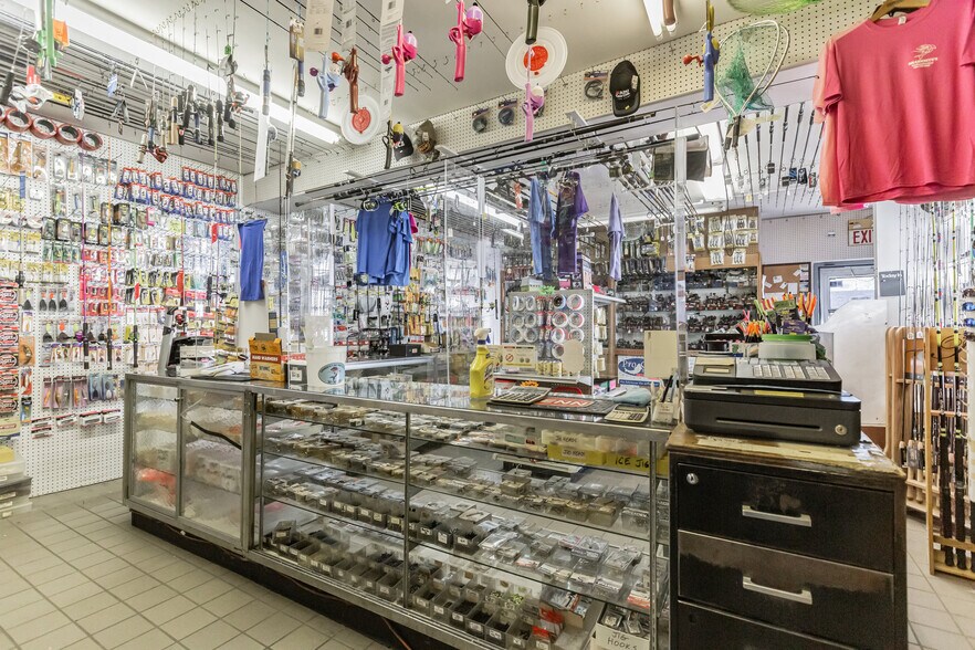 More Photos Of 4999 Linden Ave, Philadelphia General Retail For Sale