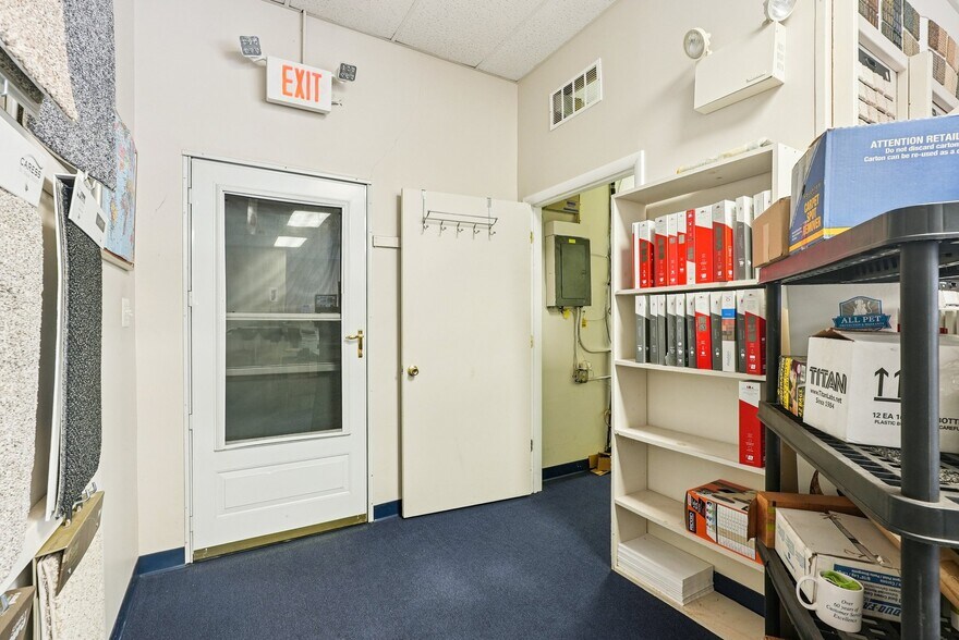 More Photos Of 320 Beverly Rancocas Rd, Willingboro Storefront For Sale