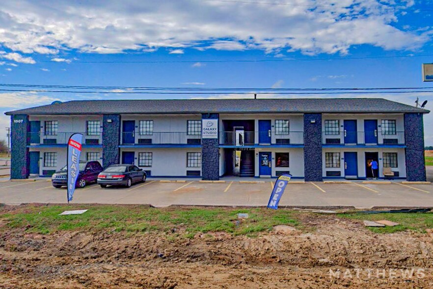 Primary Photo Of 1507 N Bobby L Glover Hwy, Carlisle Apartments For Sale