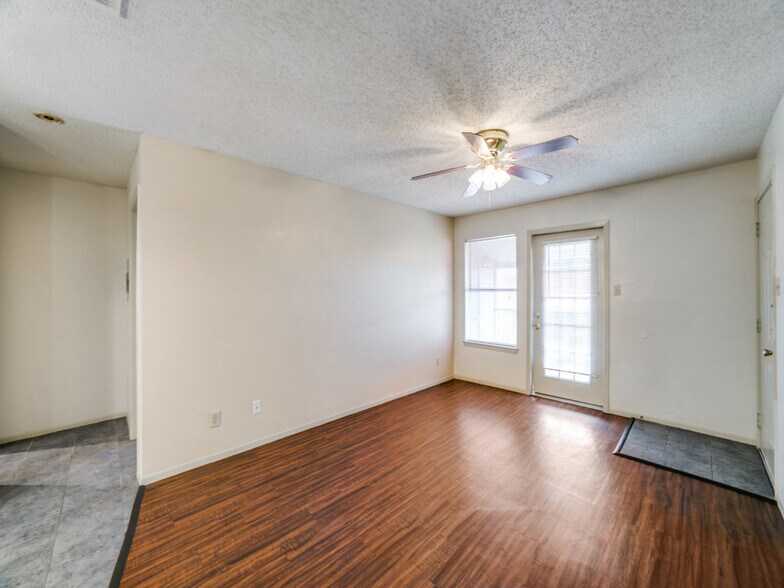 More Photos Of 7737 Skolout St, San Antonio Apartments For Sale