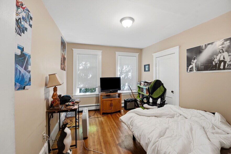 More Photos Of 271-273 Coe St, Woonsocket Apartments For Sale