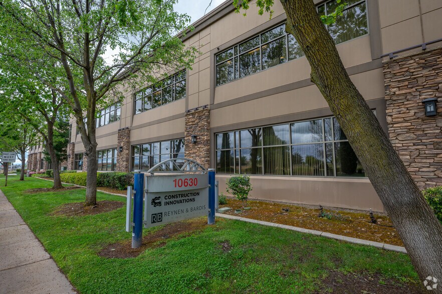 More Photos Of 10630 Mather Blvd, Mather Office For Lease